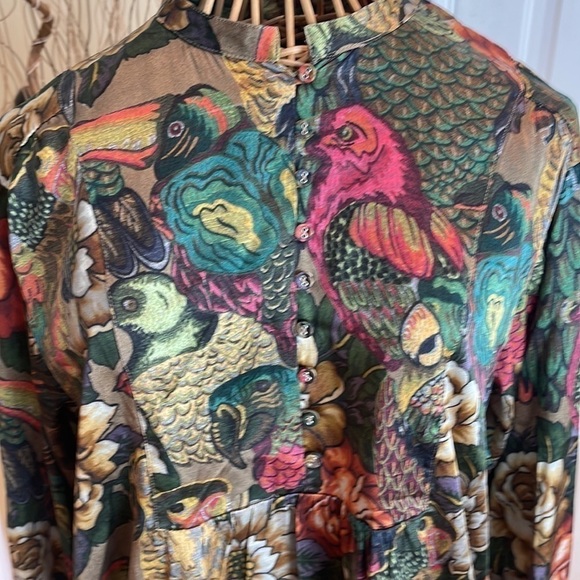Johnny Was 🔥sale🔥 blouse with parrots. Fall colors - Picture 2 of 10